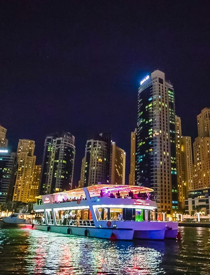 Dubai Sunset or Dinner Cruise with Live Music and Open Bar